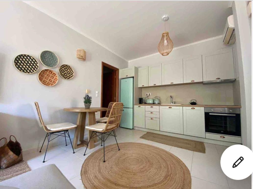 Omikron - Apartment With A Private Garden Lefkáda エクステリア 写真